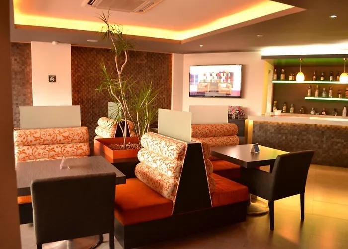 Santa Fe Hotel *